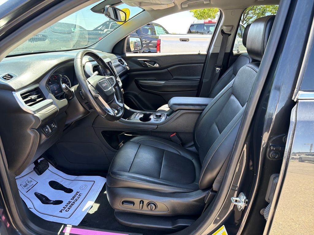 2020 GMC Acadia SLT