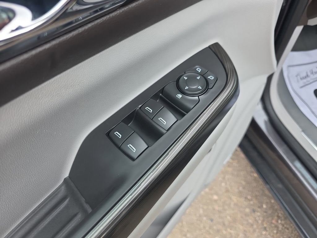 2017 GMC Acadia SLT