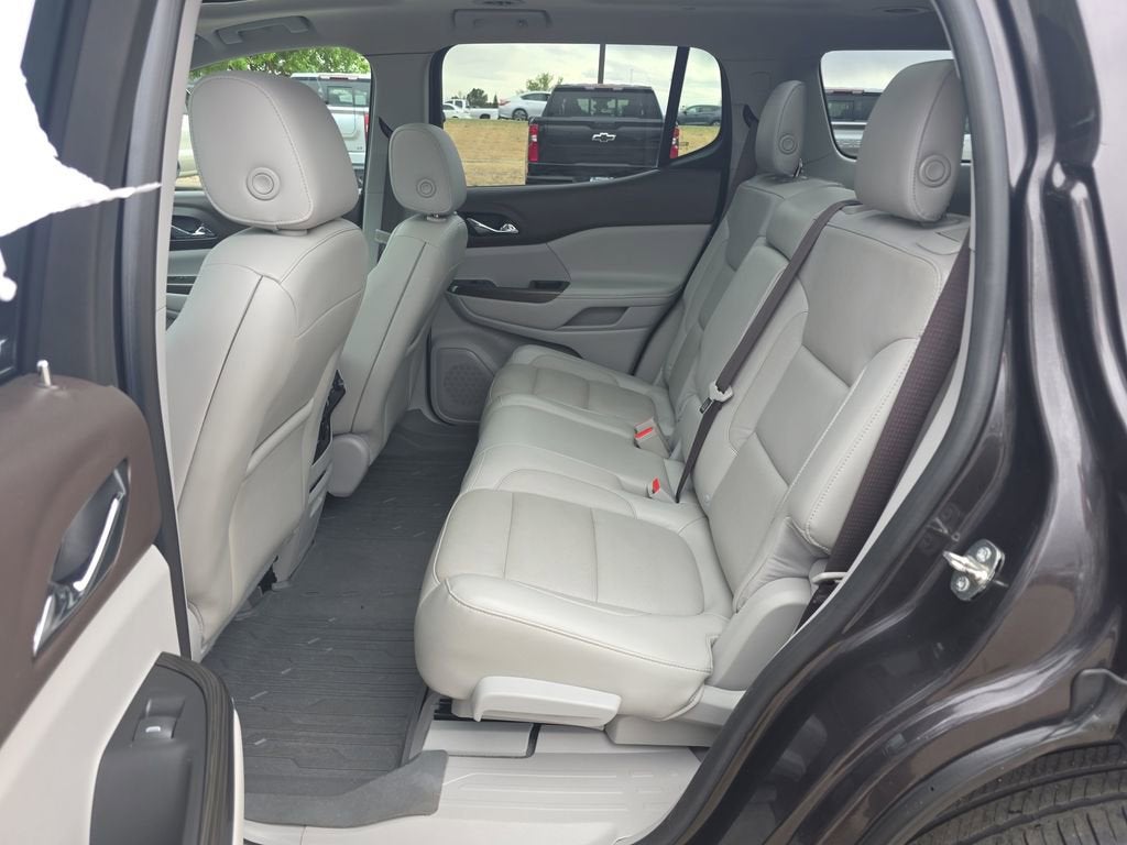 2017 GMC Acadia SLT