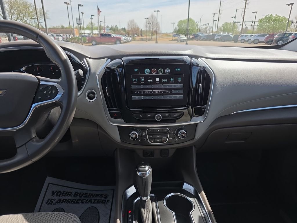 2018 Chevrolet Traverse LT Cloth