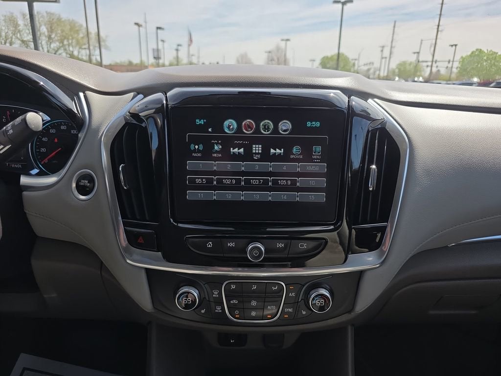 2018 Chevrolet Traverse LT Cloth