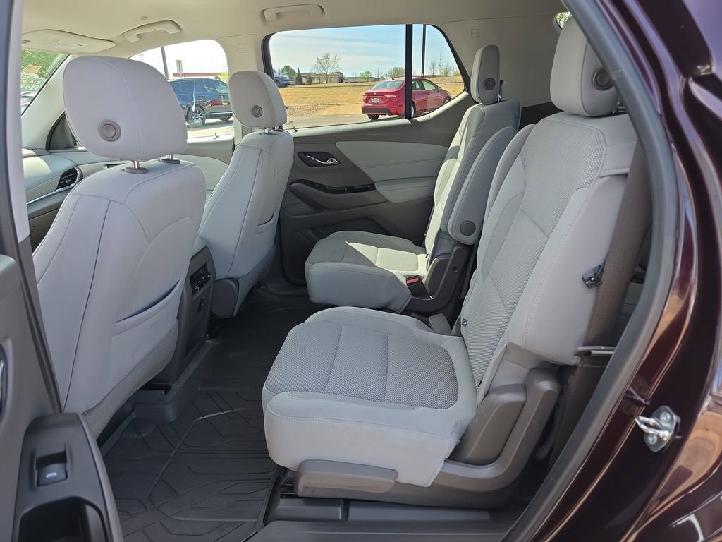 2018 Chevrolet Traverse LT Cloth