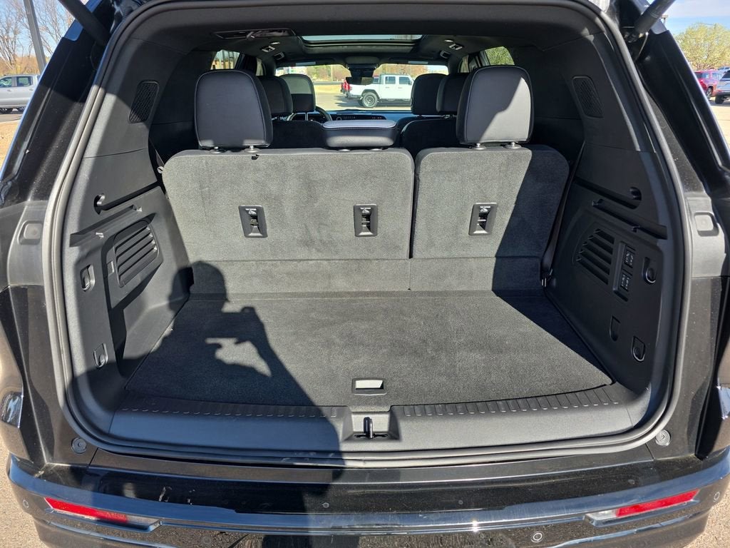 2025 Chevrolet Traverse High Country
