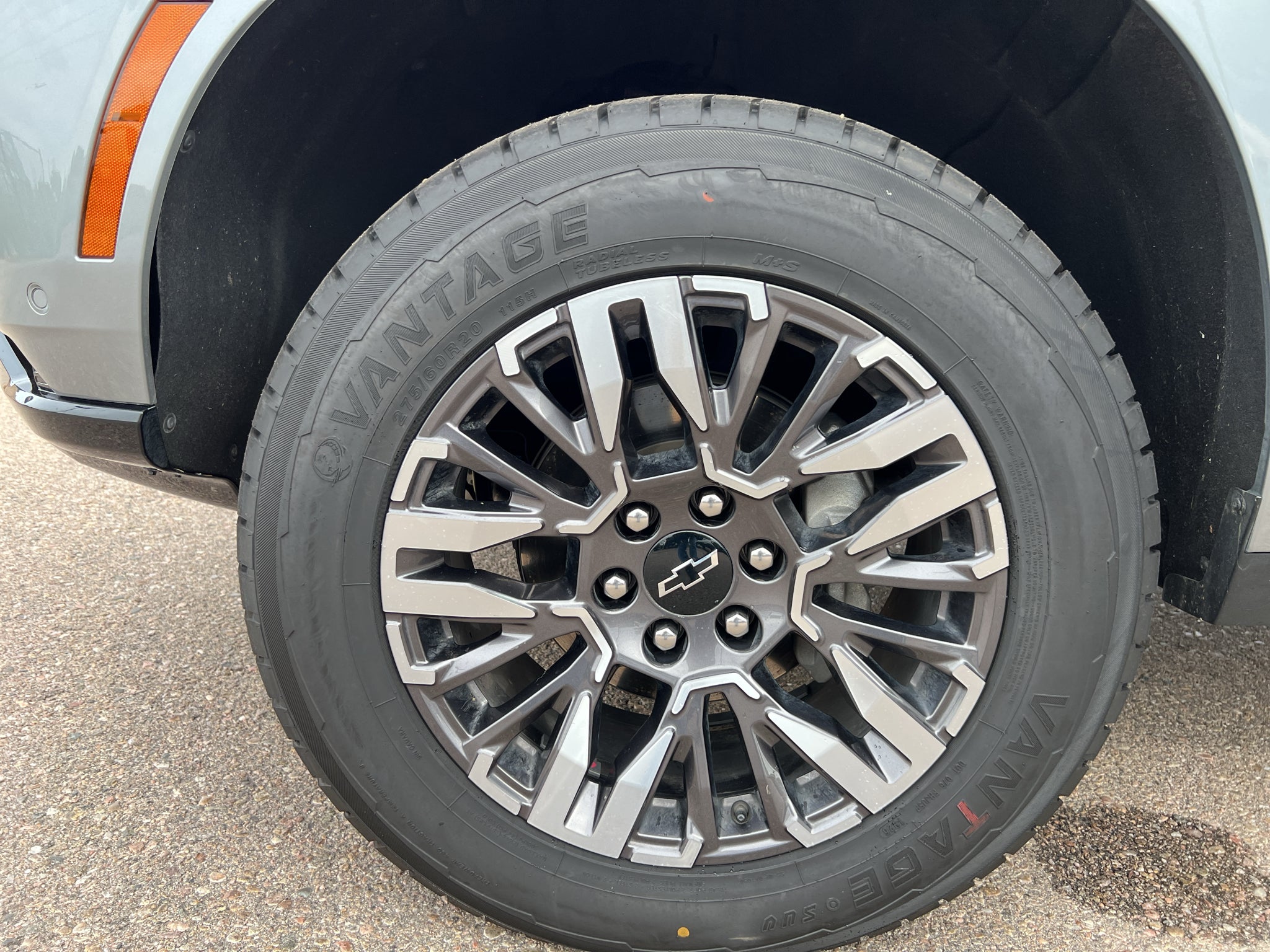 2025 Chevrolet Suburban Z71