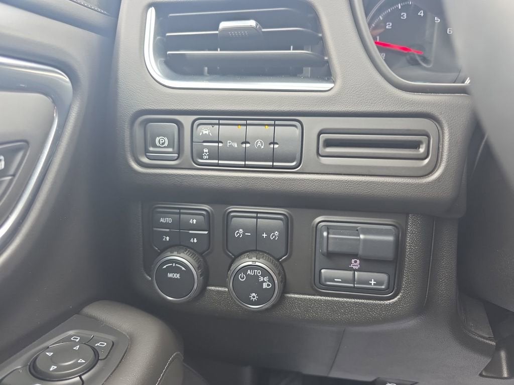2024 Chevrolet Tahoe LS