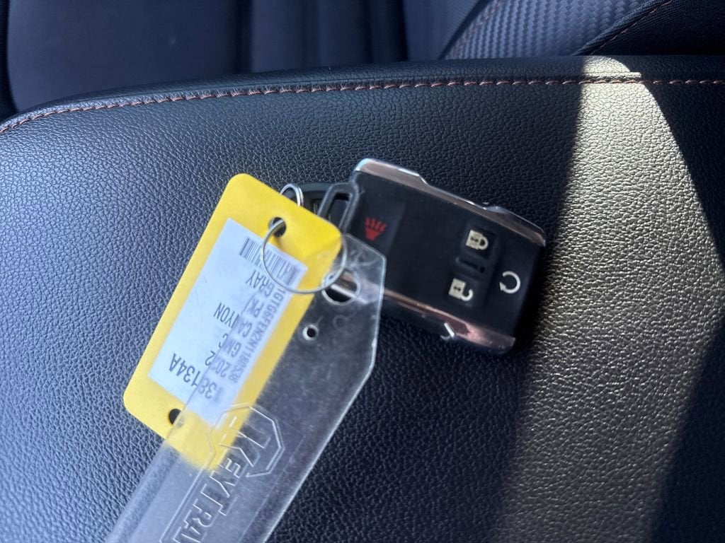 2022 GMC Canyon AT4 - Cloth