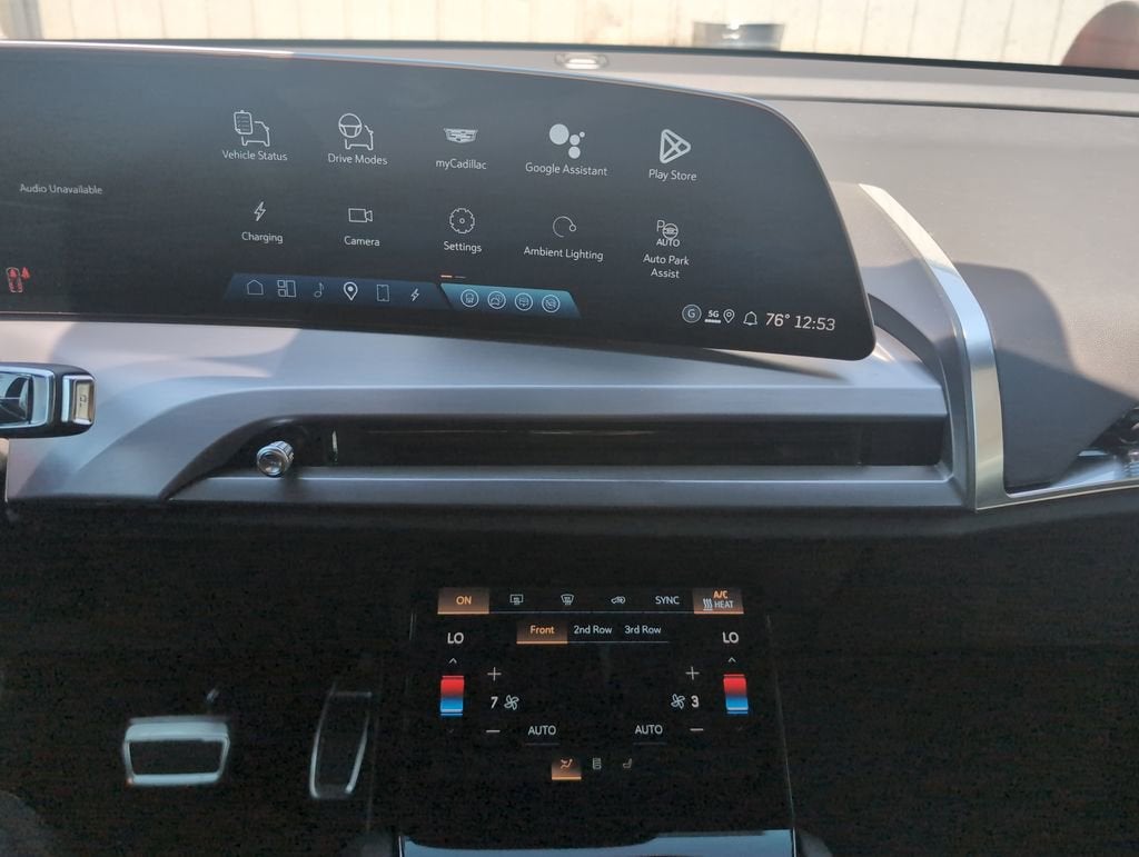 2026 Cadillac VISTIQ Sport