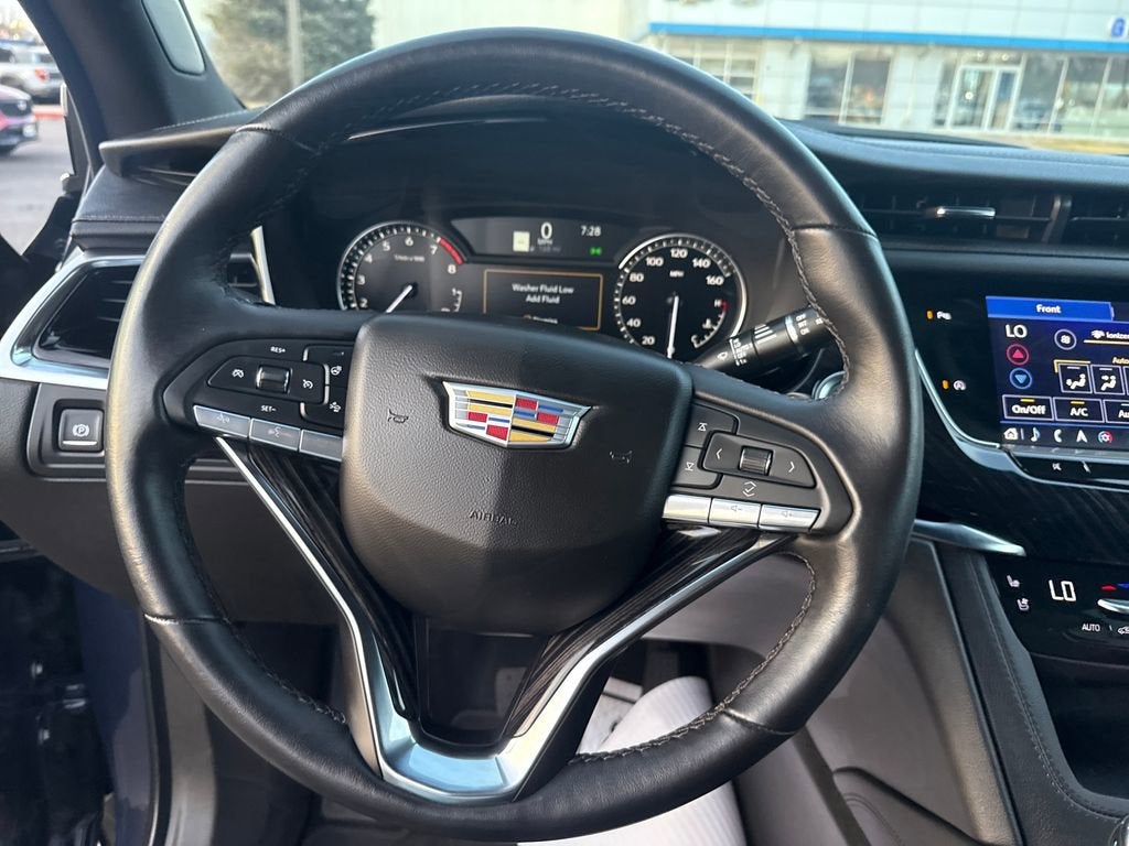 2025 Cadillac XT6 Premium Luxury