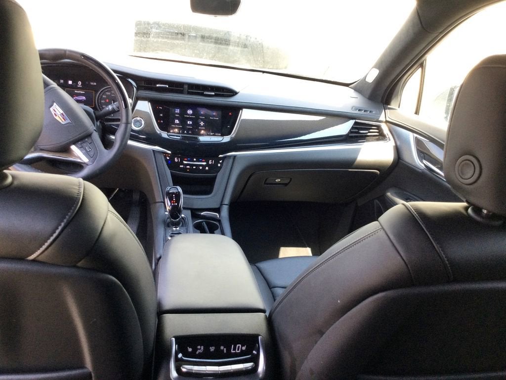 2025 Cadillac XT6 Premium Luxury