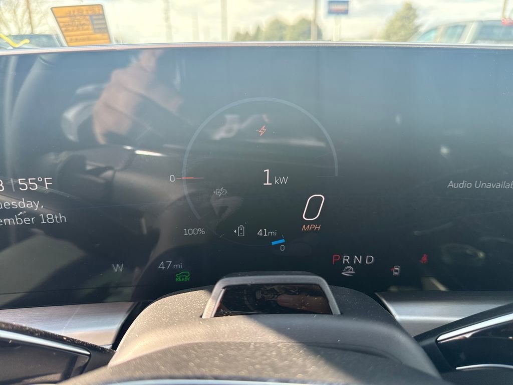 2025 Cadillac LYRIQ Luxury 2