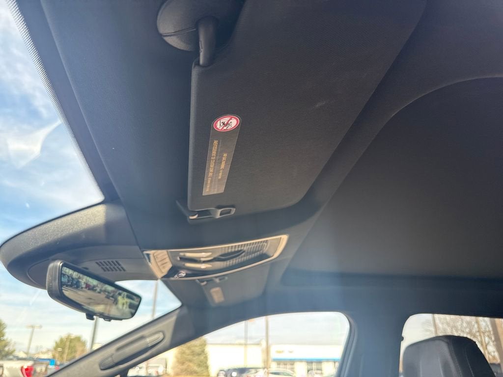 2025 Cadillac LYRIQ Luxury 2