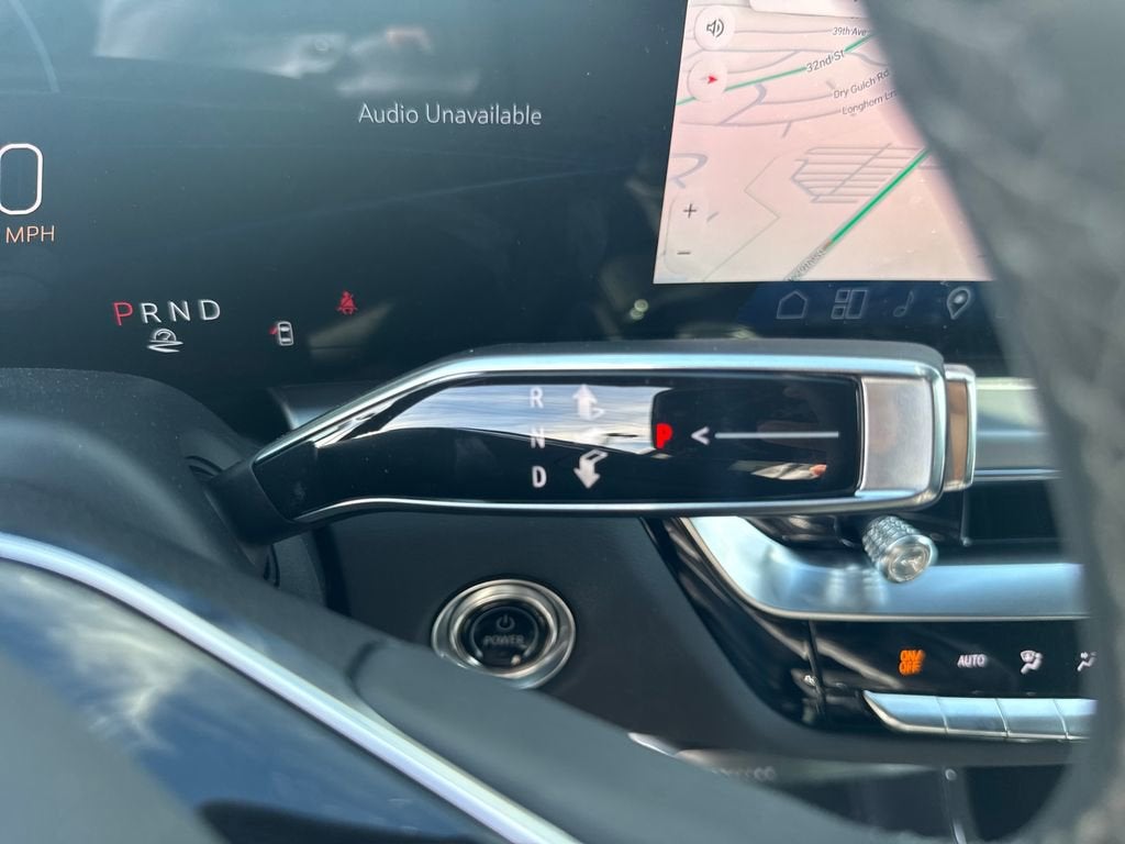 2025 Cadillac LYRIQ Luxury 2