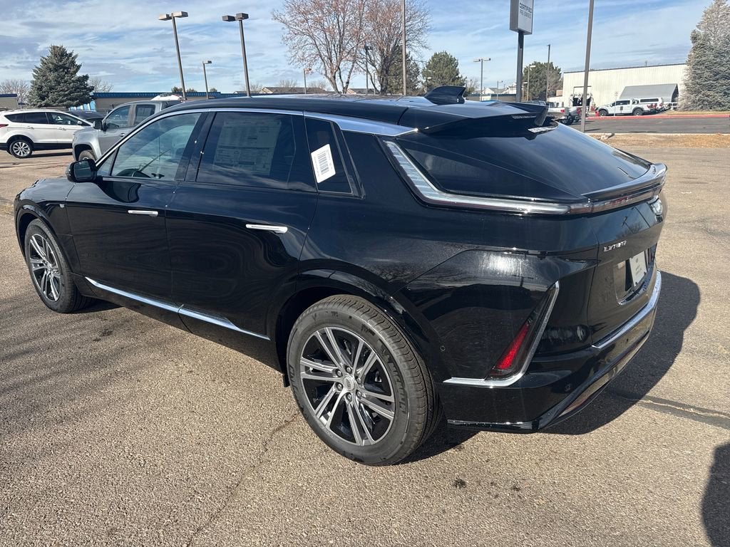 2025 Cadillac LYRIQ Luxury 2