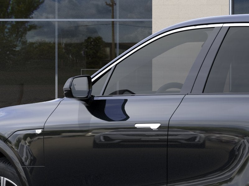 2025 Cadillac LYRIQ Luxury 2