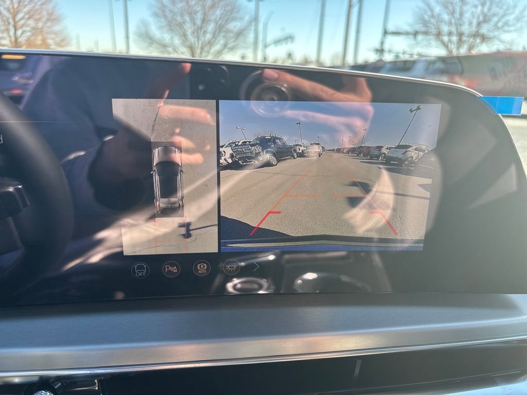 2026 Cadillac LYRIQ Sport