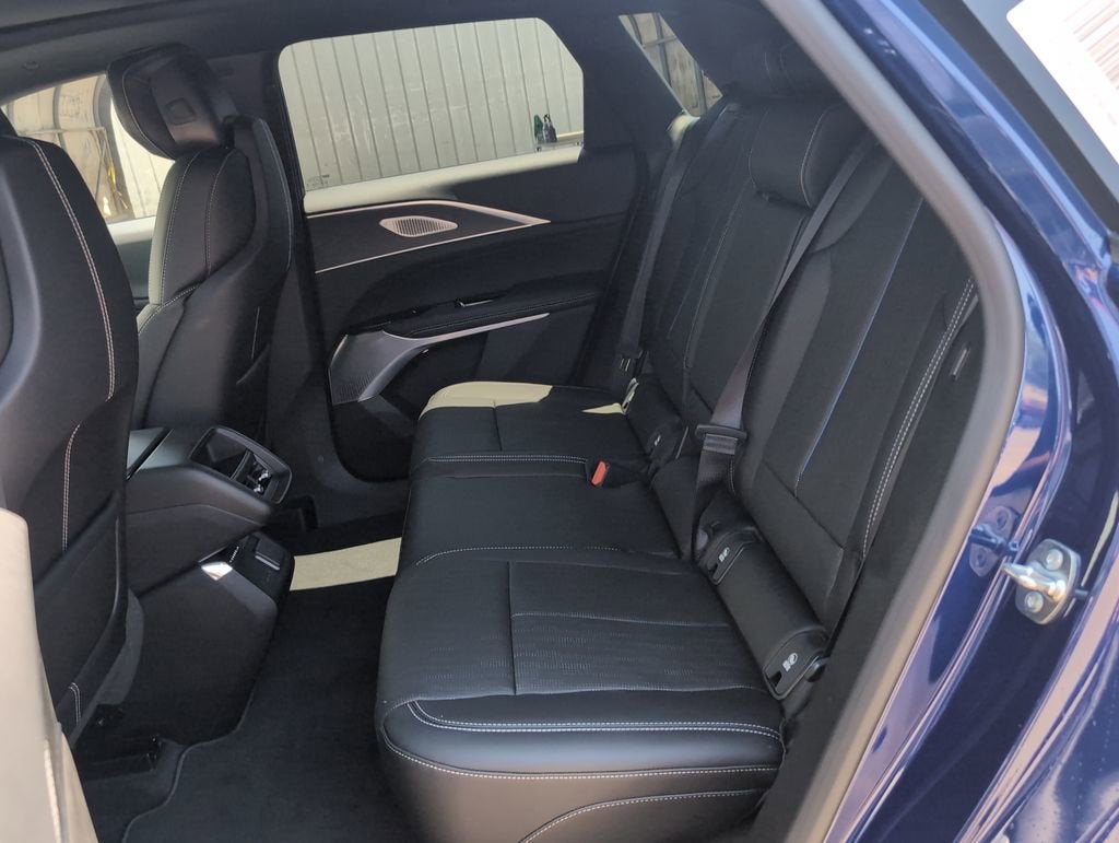 2025 Cadillac LYRIQ Sport 2