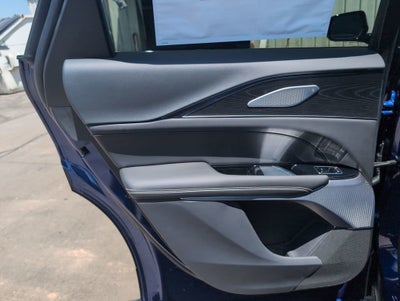 2025 Cadillac LYRIQ Sport 2