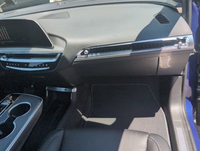 2025 Cadillac LYRIQ Sport 2