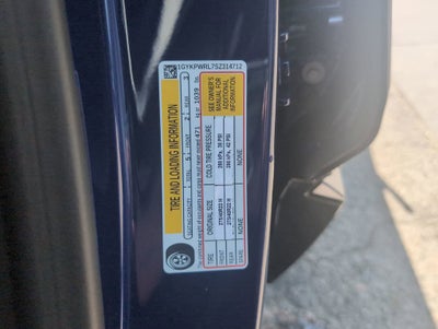 2025 Cadillac LYRIQ Sport 2