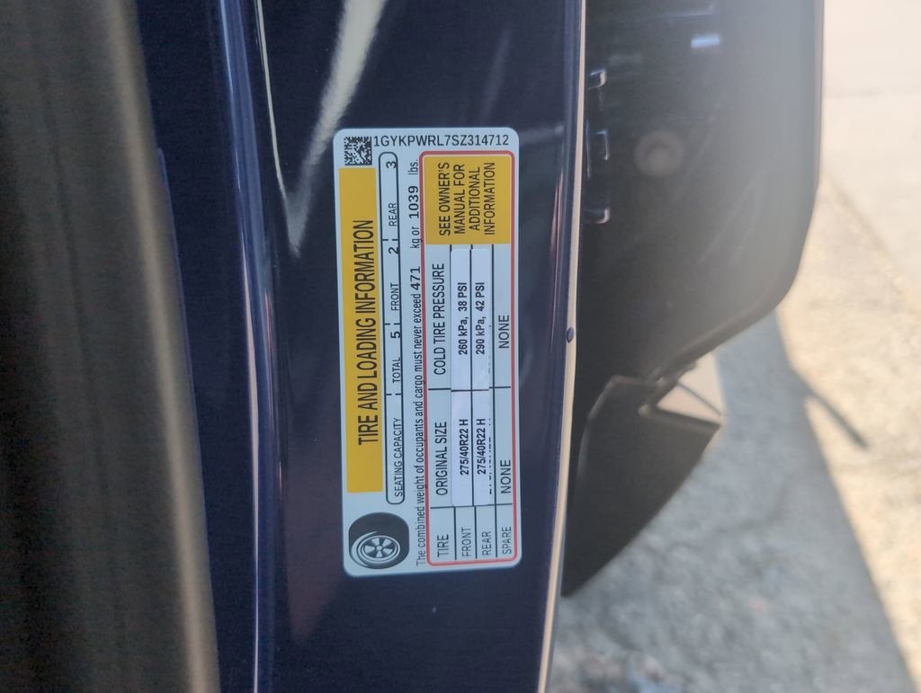 2025 Cadillac LYRIQ Sport 2