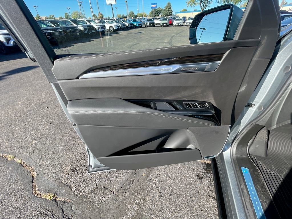 2026 Cadillac Escalade Luxury