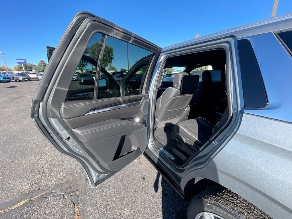 2026 Cadillac Escalade Luxury