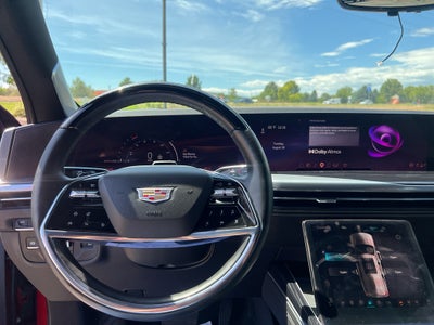 2025 Cadillac Escalade Sport