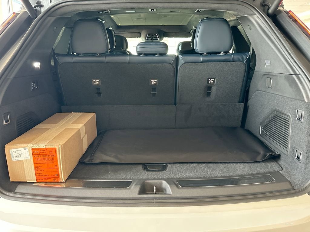 2025 Cadillac ESCALADE IQ Sport 2