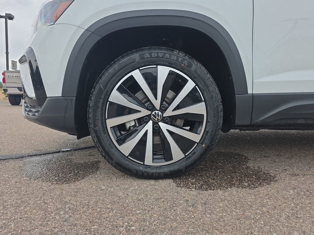 2023 Volkswagen Taos SE