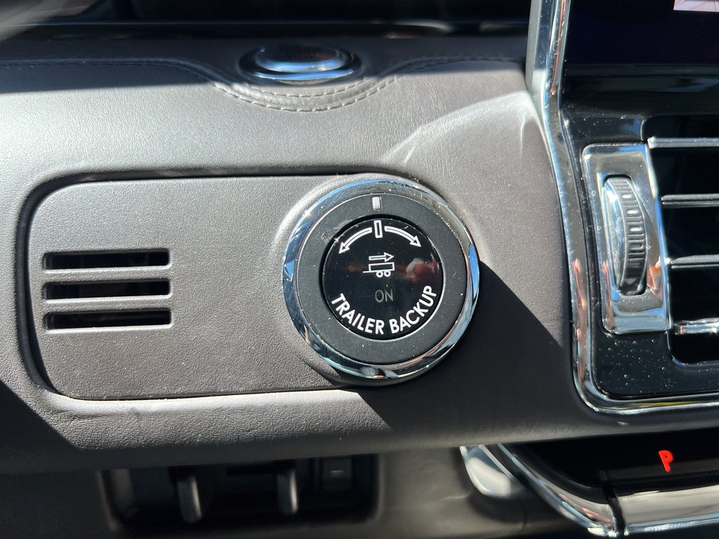 2019 Lincoln Navigator Black Label