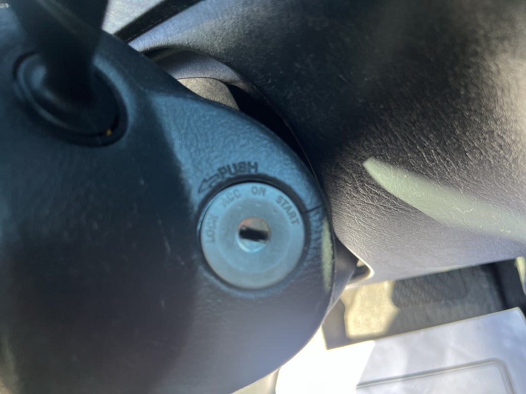 2008 Pontiac Vibe Base
