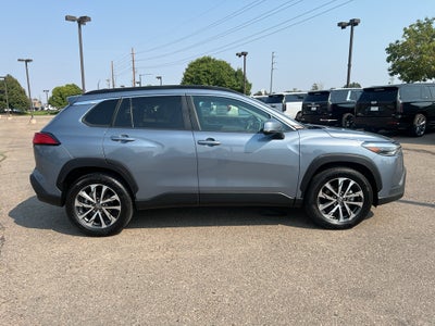 2023 Toyota Corolla Cross XLE