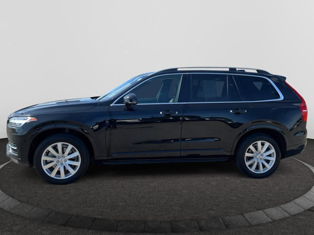 2019 Volvo XC90 Momentum