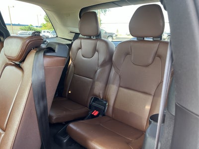 2019 Volvo XC90 Momentum