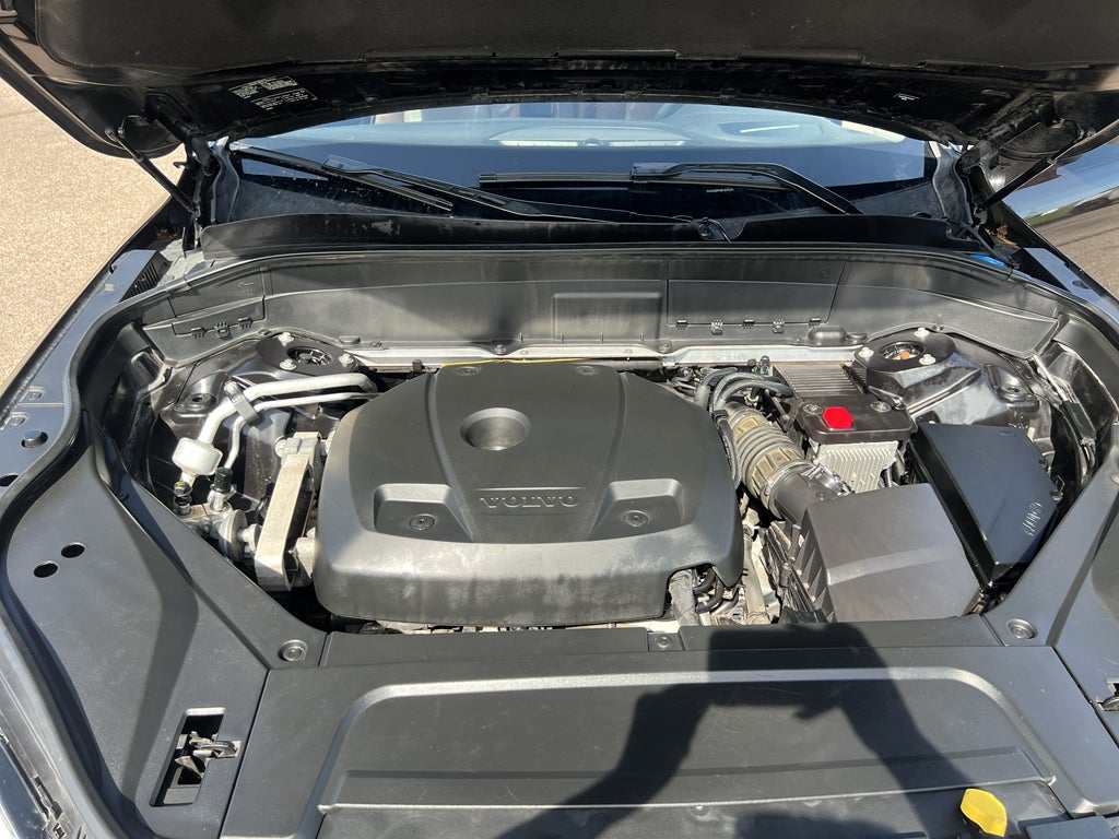 2019 Volvo XC90 Momentum