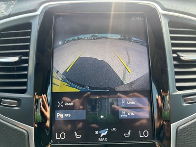 2019 Volvo XC90 Momentum